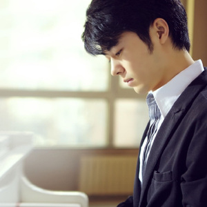 非洲大屁股美女与野兽交配视频
